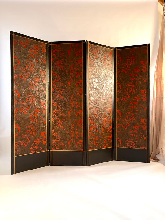 Art Deco chinoiserie of Japanese tooled leather dressing screen in red and black antique